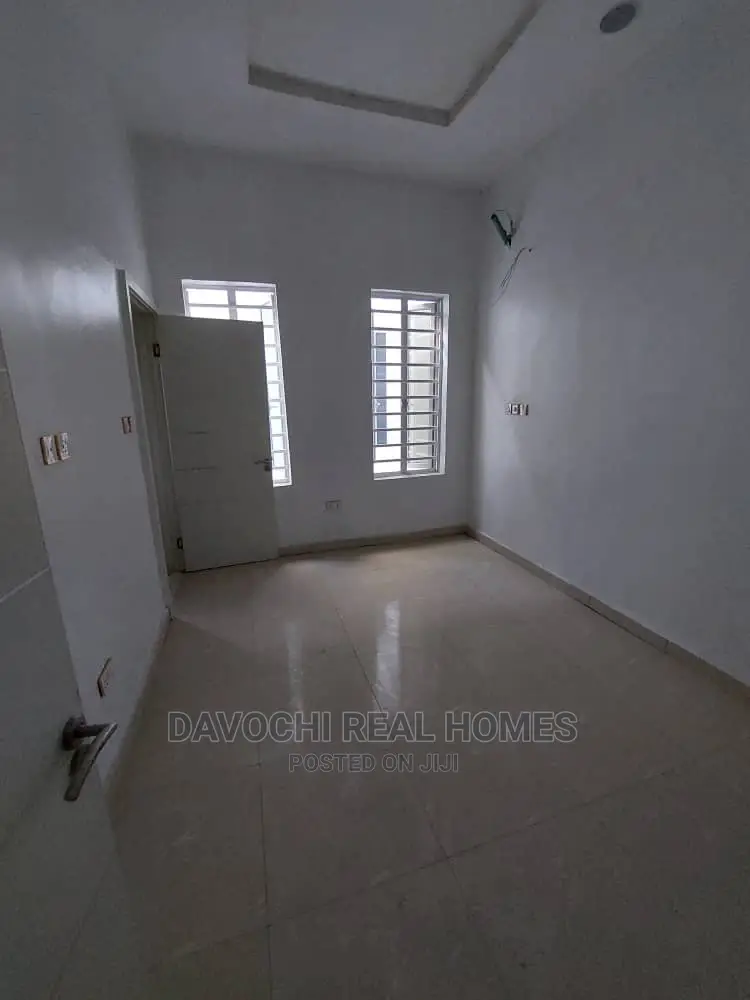 4bdrm Duplex in Orchid Road, Lekki for rent