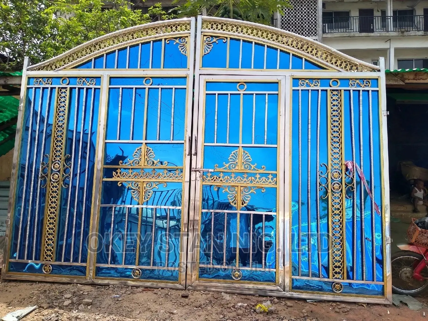 Stainless Steel Luxury Gates.