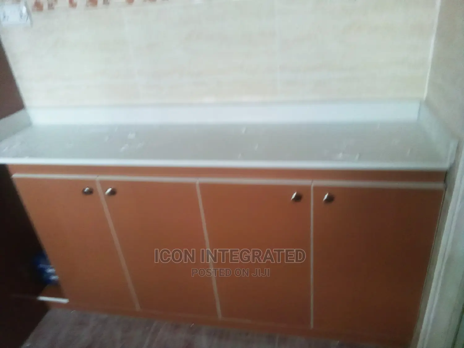 Kitchen Counter Installation