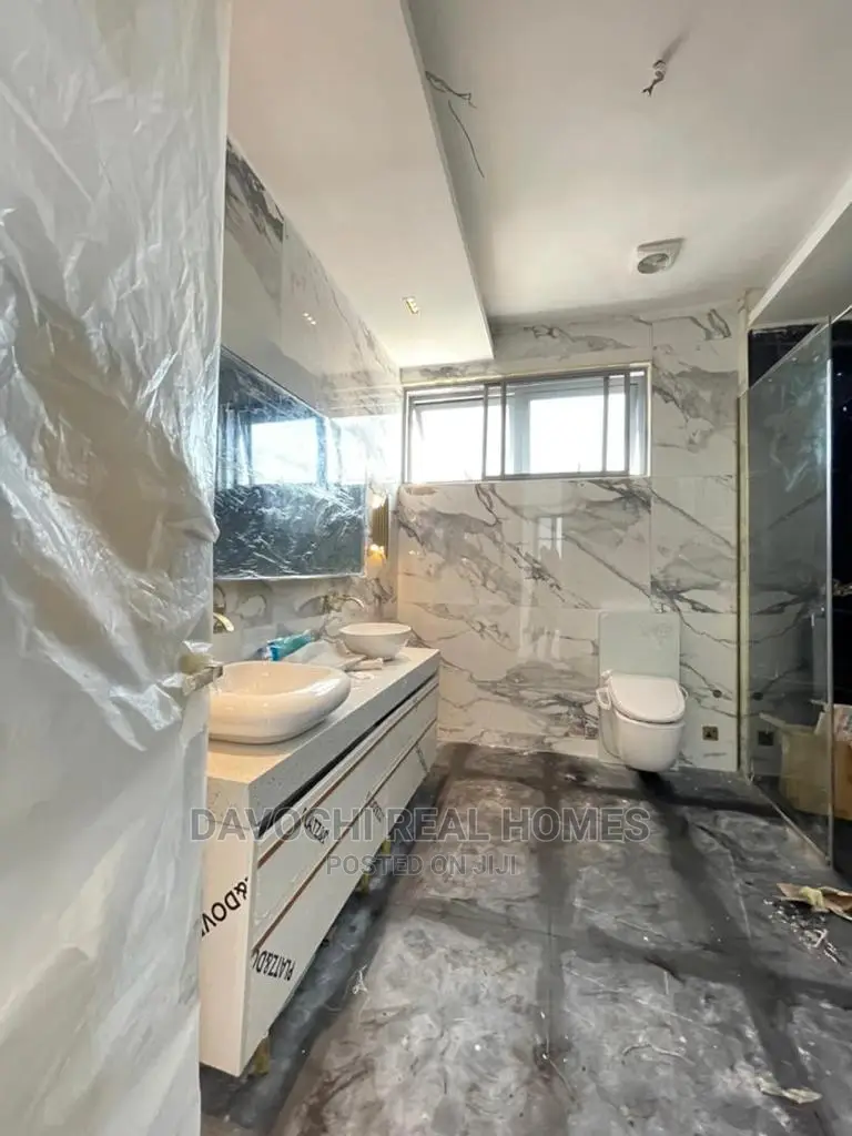 5bdrm Duplex in Ikoyi, Banana Island for sale