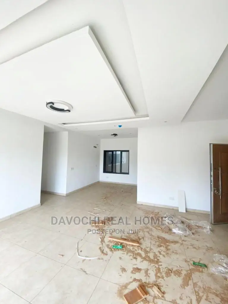 Furnished 3bdrm Apartment in Ikate for sale