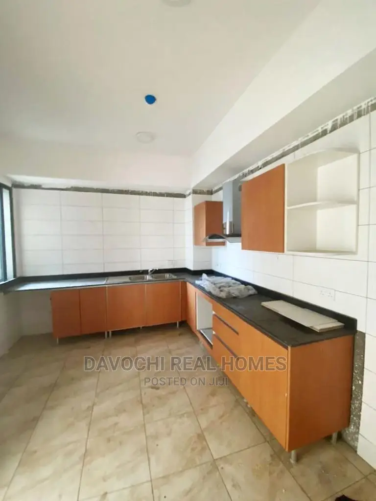 Furnished 3bdrm Apartment in Ikate for sale