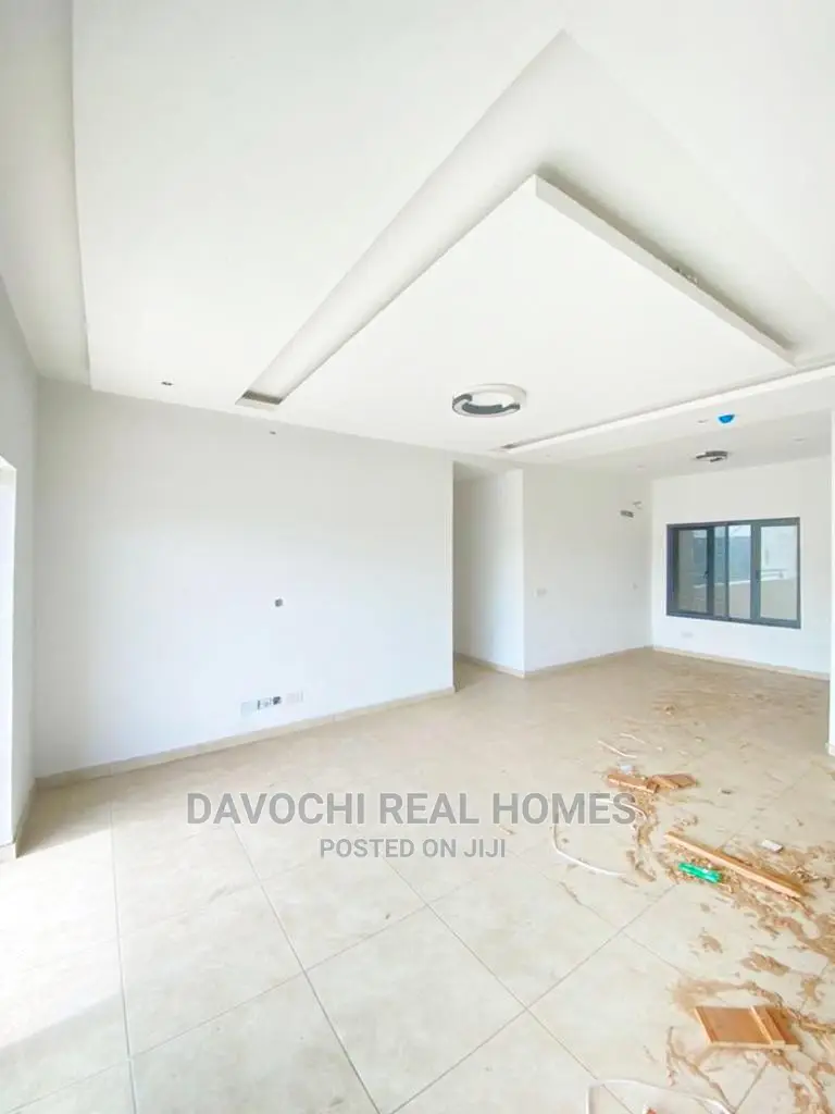 Furnished 3bdrm Apartment in Ikate for sale