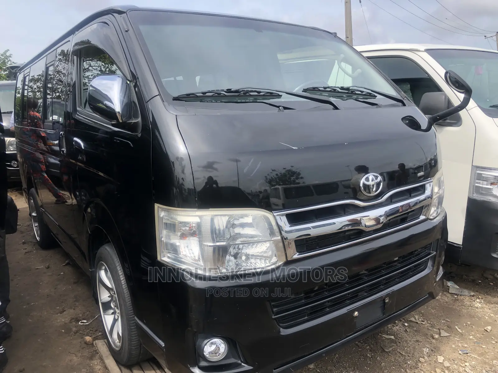 Toyota HiAce 2012 Black