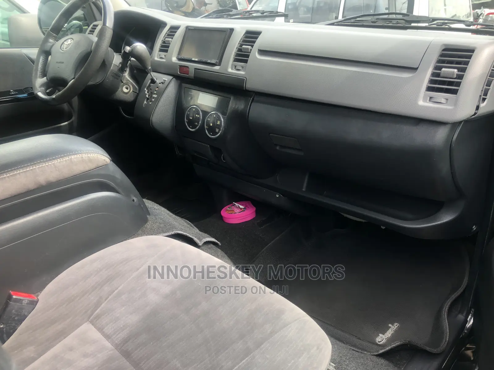 Toyota HiAce 2012 Black