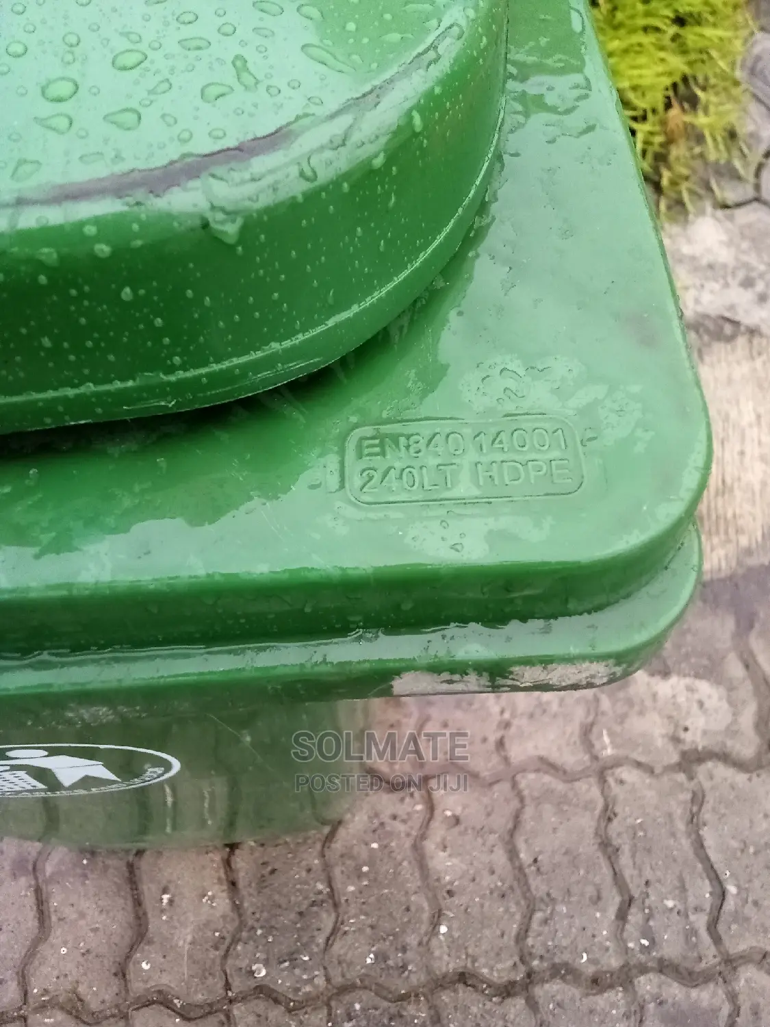 Lawma 240 Liter Regular Wheelie Bin