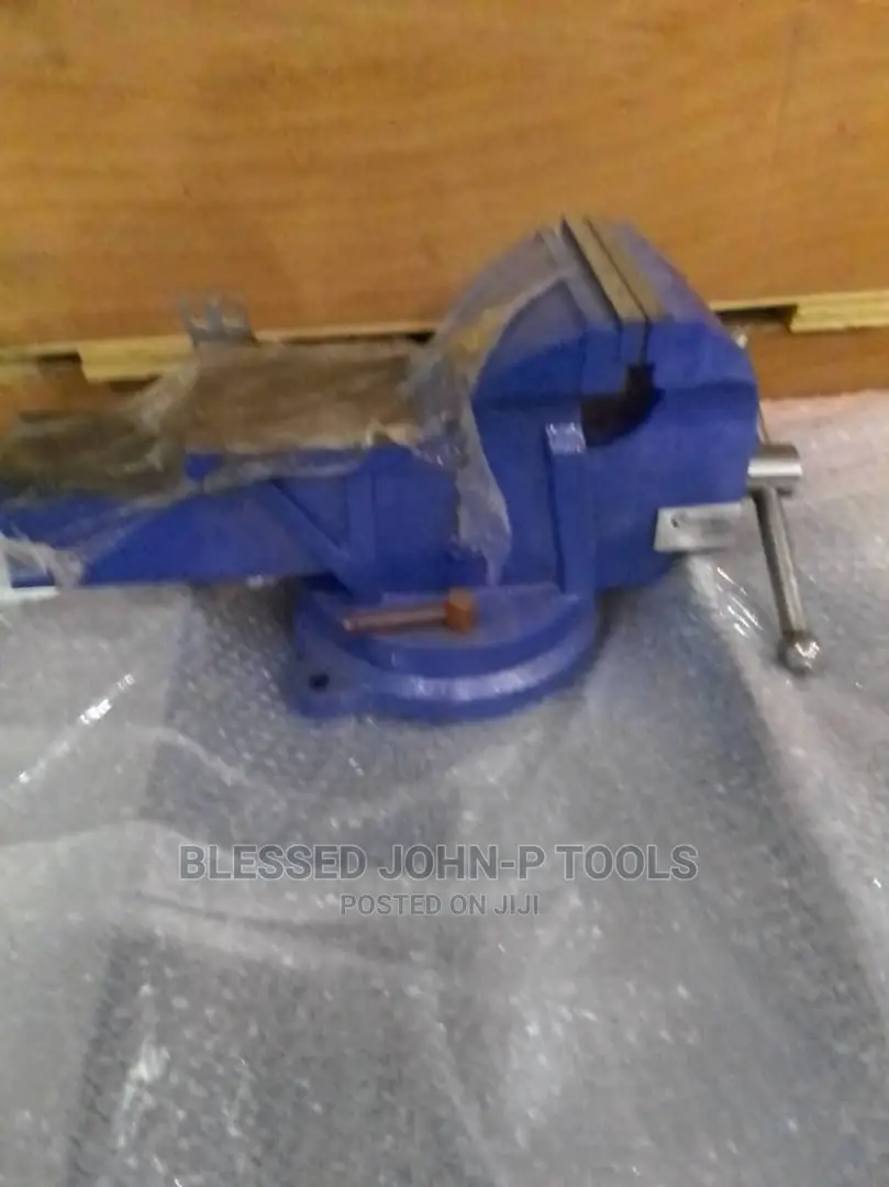 Bench Vise 12"