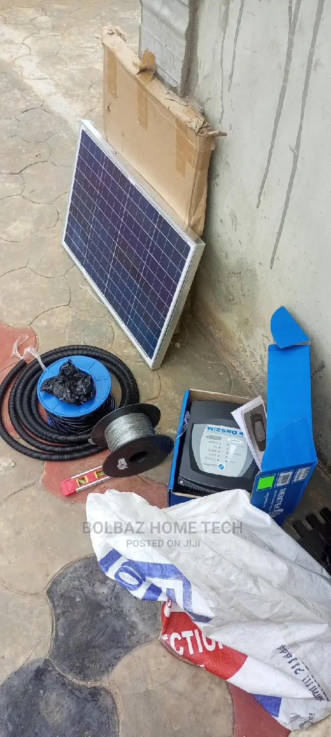 Electric Fence-Wire With Solar System.