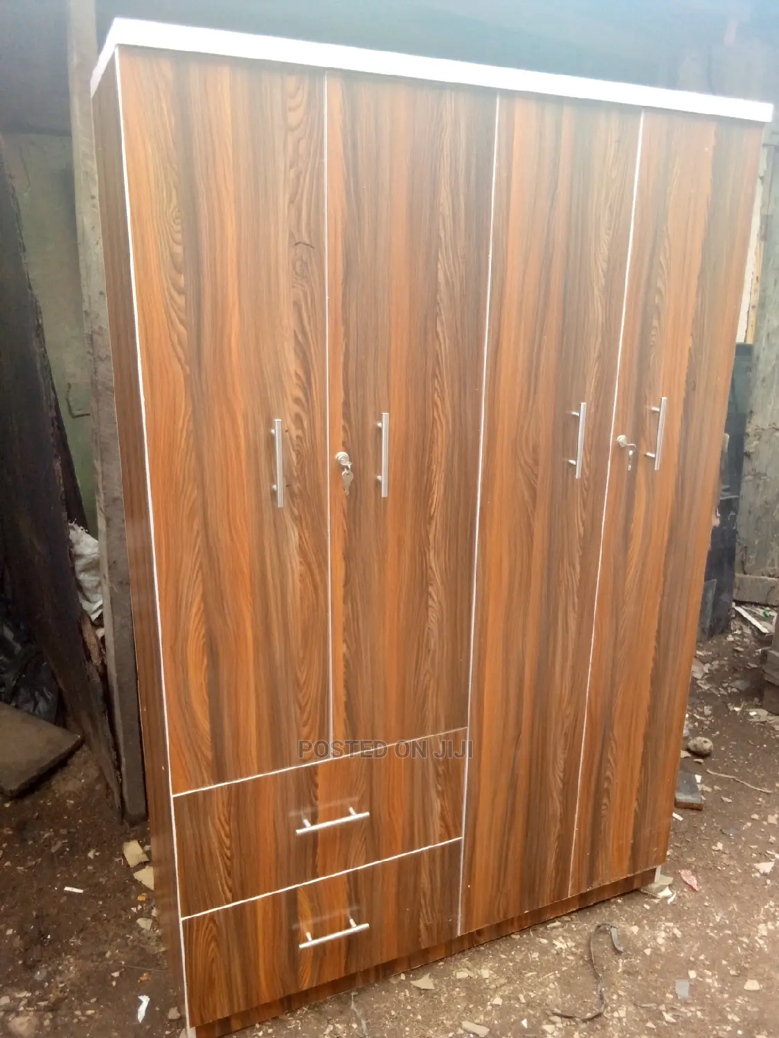 Wardrobe - Size 4 Ft Wide 6 Ft Height