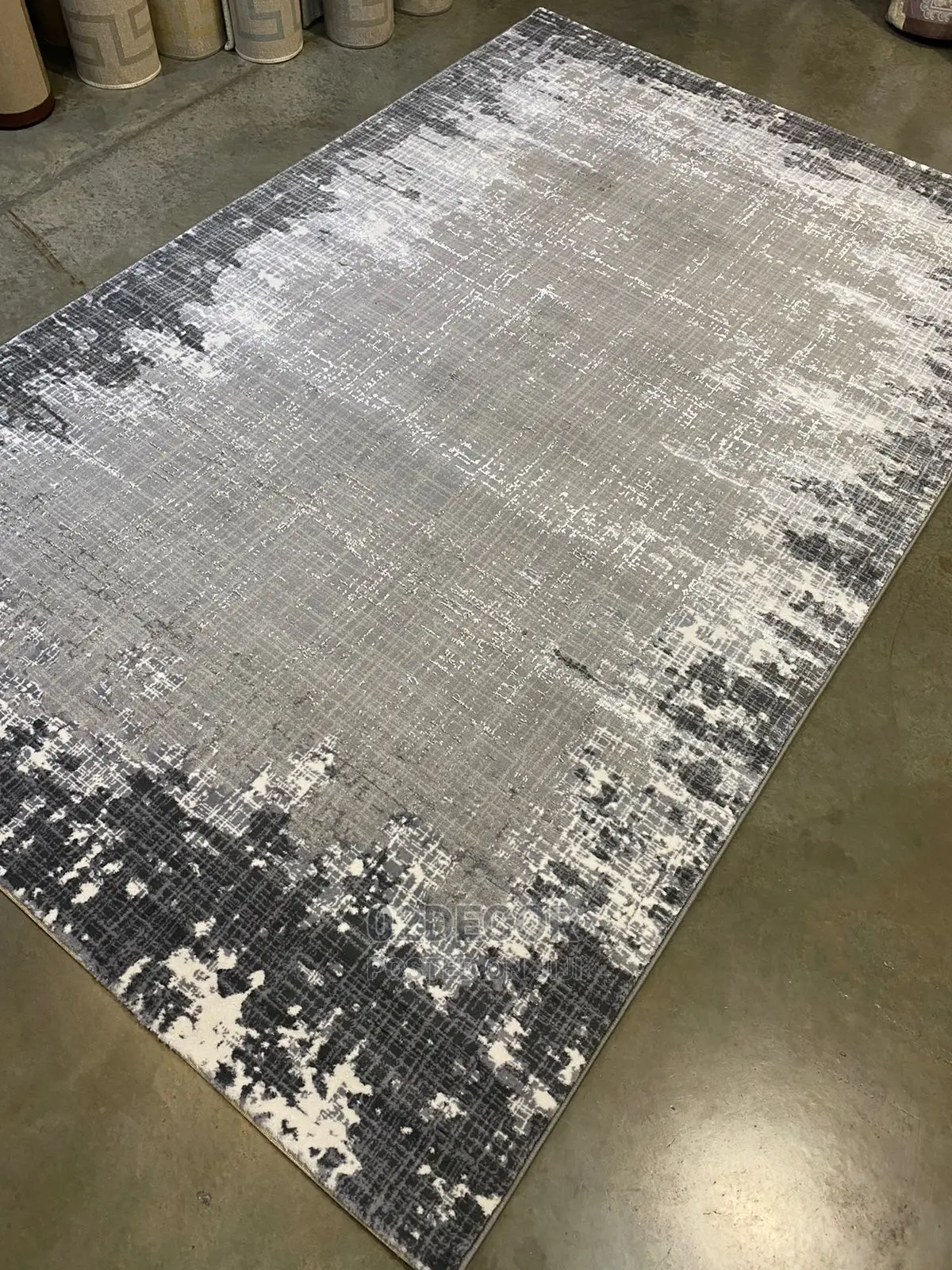 Gray Color Carper for Sitting Room (4/6 and 5/7)