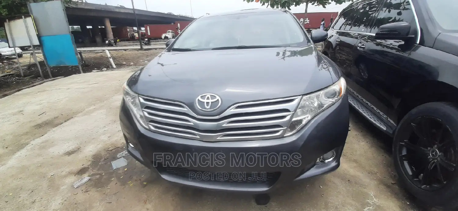 Toyota Venza AWD 2012 Gray