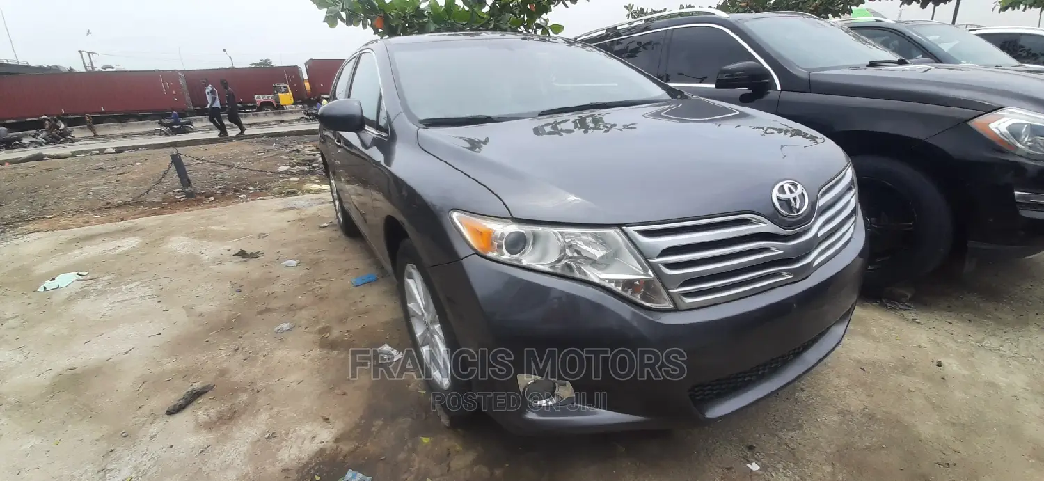 Toyota Venza AWD 2012 Gray