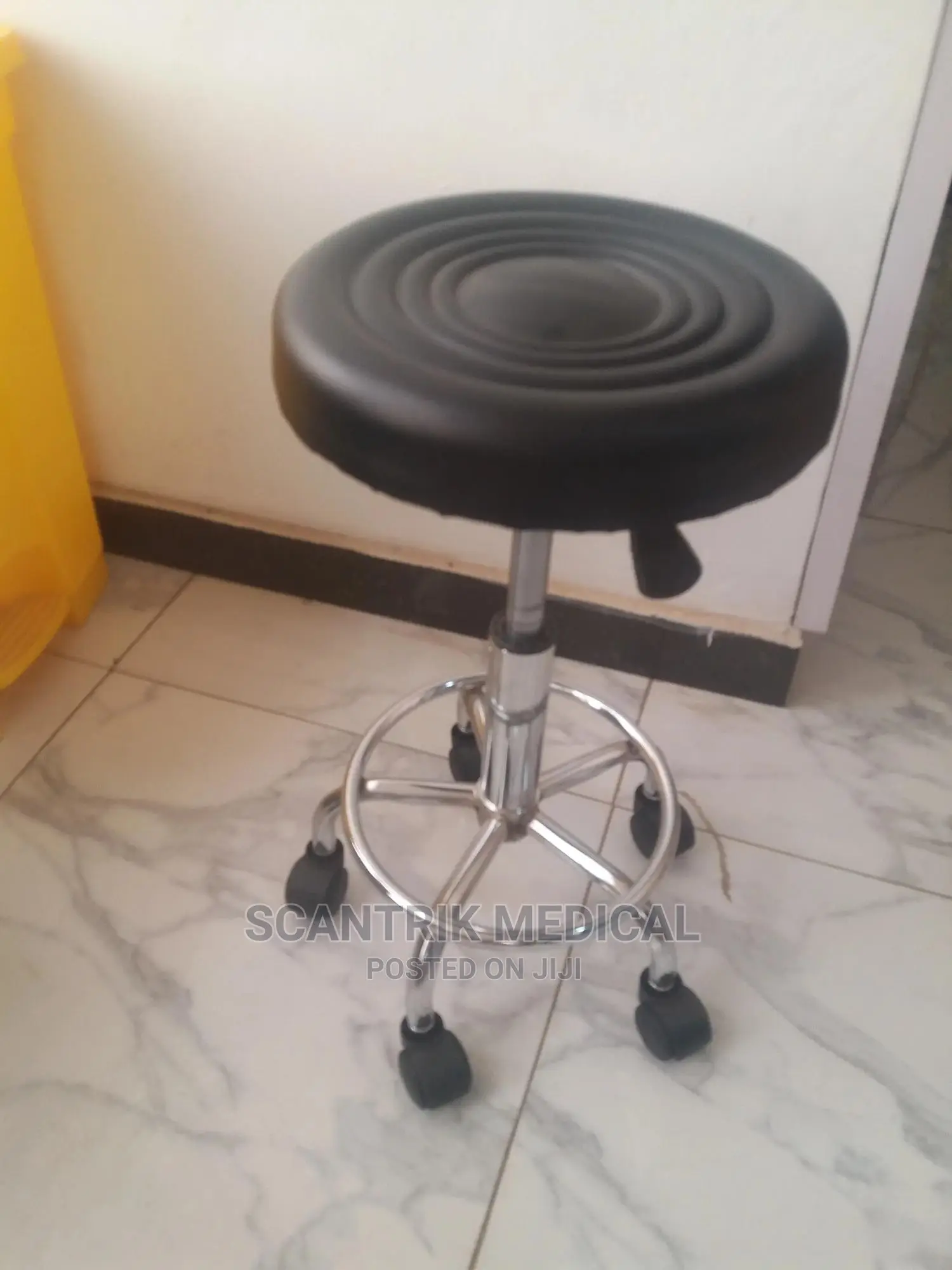Foam Black Laboratory Stool for Restaurant, Hospital
