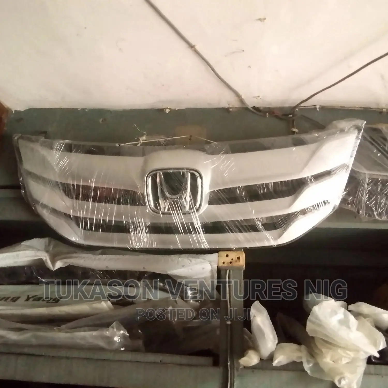Front Grille Crosstour 2014 Model Asia Type