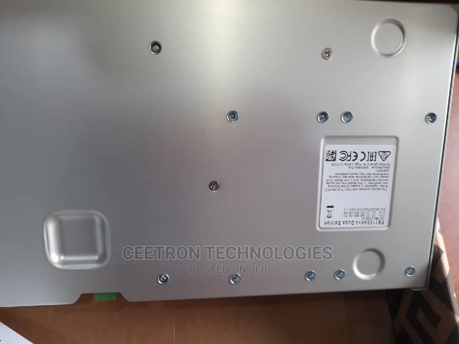 MIKROTIK:Rb1100dx4 Dude Edition With Routeros L6, Indoor