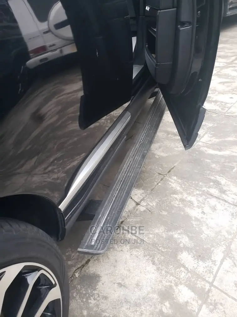Land Rover Range Rover Vogue 2017 Black