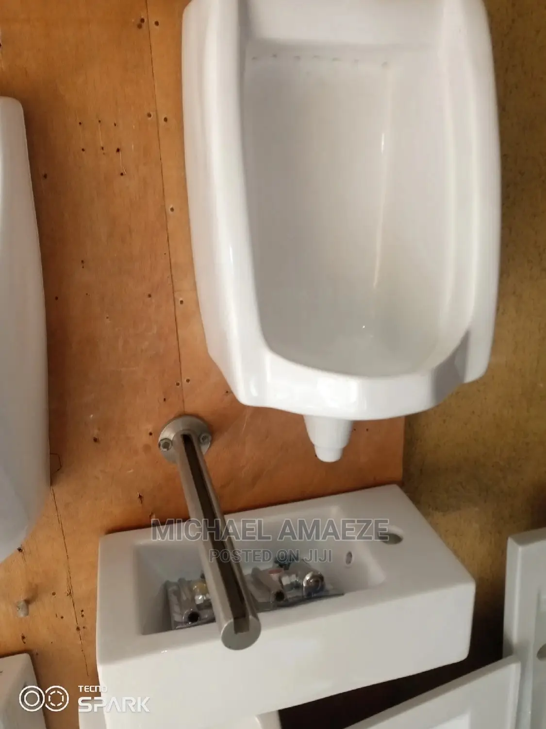 Hanging Wash Hand Basin