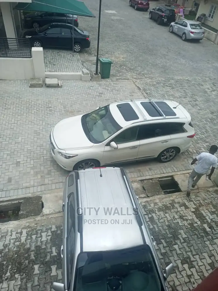 4bdrm Townhouse/Terrace in Chevron for Rent
