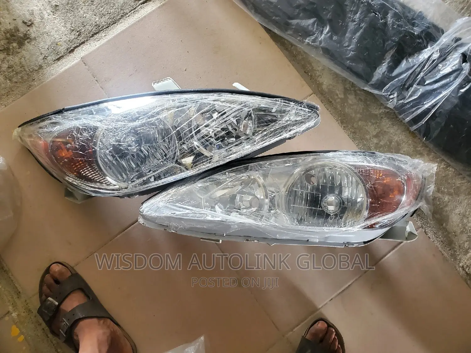 Headlights For Toyota Camry 2003-2005