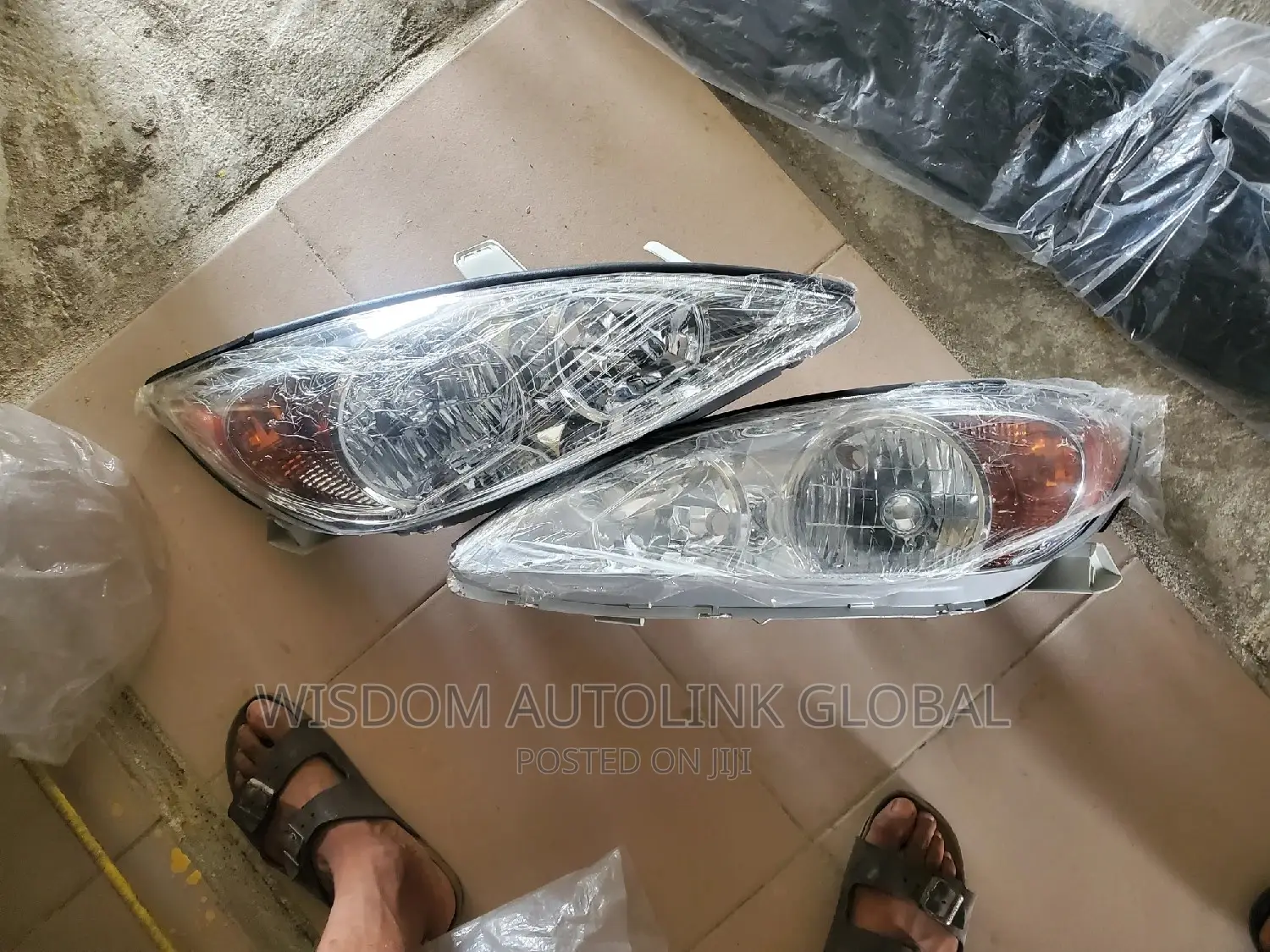 Headlights For Toyota Camry 2003-2005