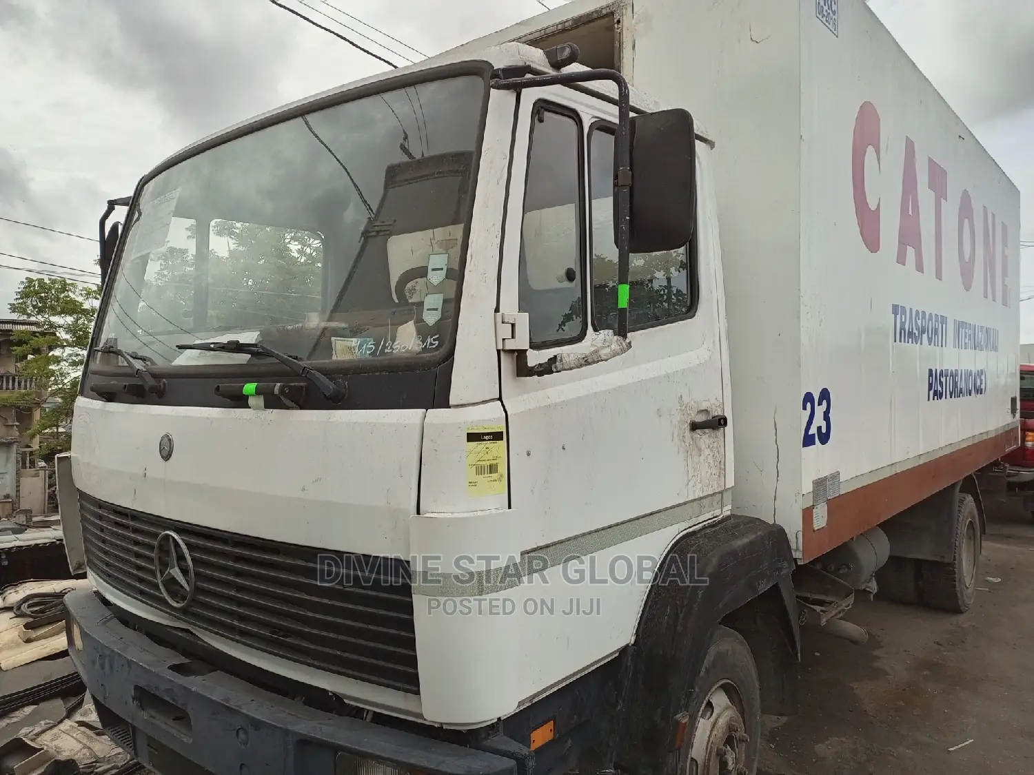 Mercedes-Benz T1/TN 2000 White