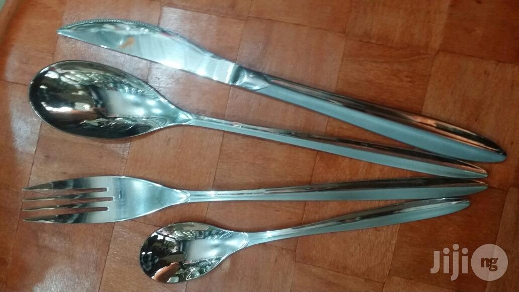 48pcs Cutlery Set 18/10 Stainless Steel