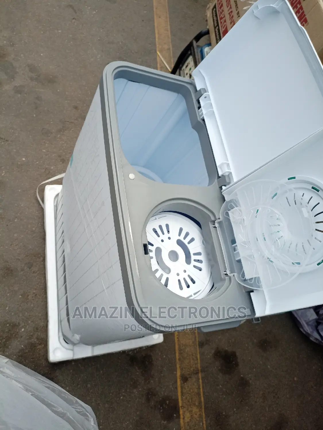 Hisense 5kg Wash and Spin Washing Manchine.