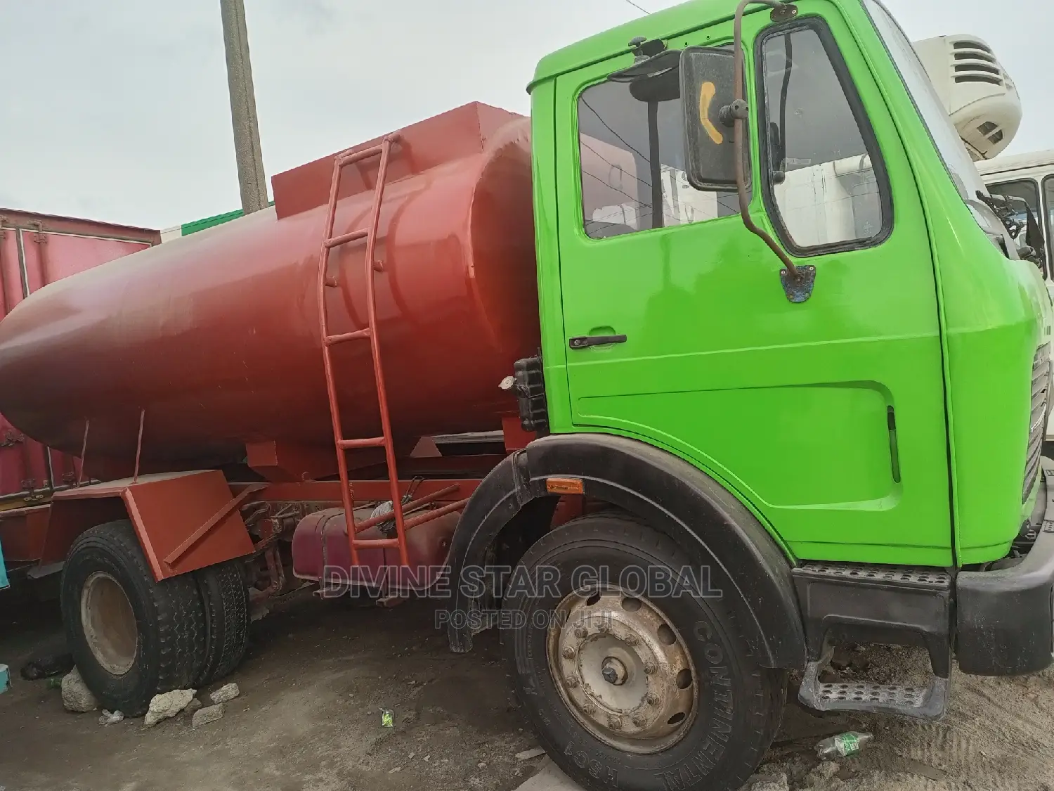 Mercedes Benz Water Tanker 2000 Green
