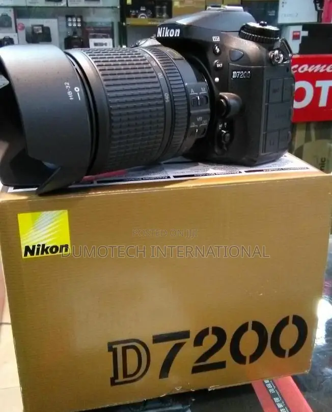 Nikon D7200 With 18-140mm Lens (London Used)
