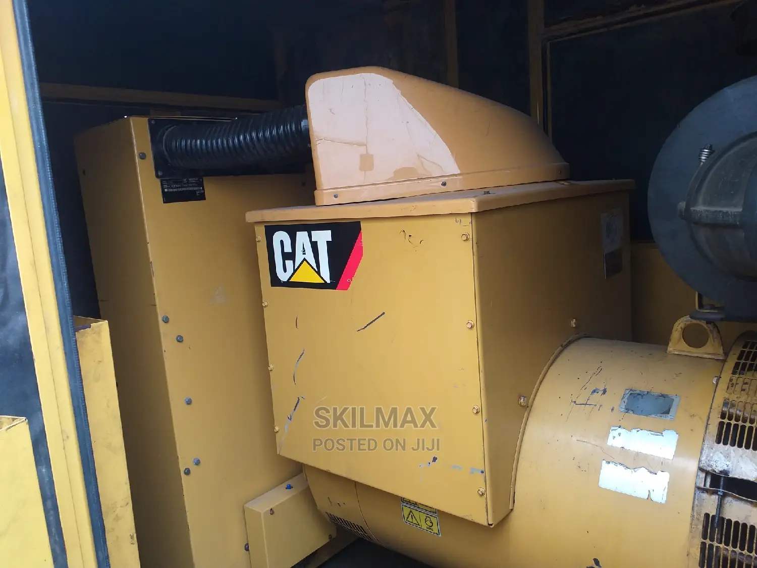 500kva (C15) Caterpillar Soundproof Generator