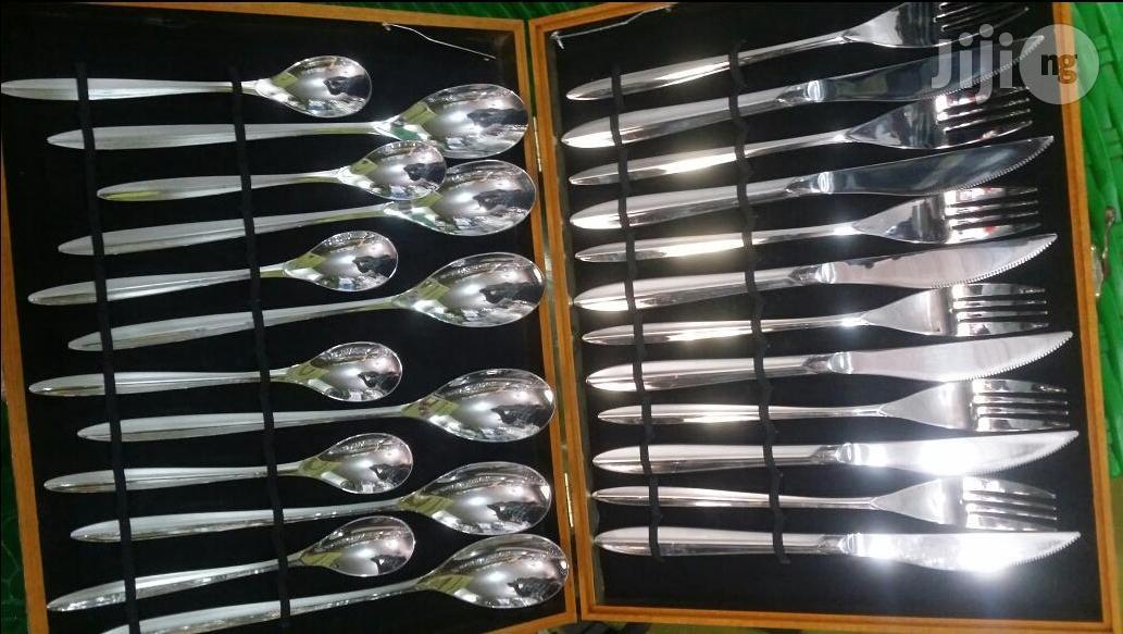 24 Pcs Golden Box Cutlery Set Stainless Steel