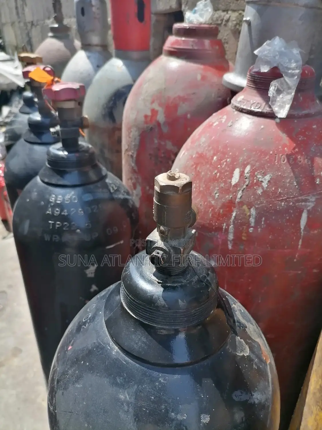 FM200 Cylinder/Installation