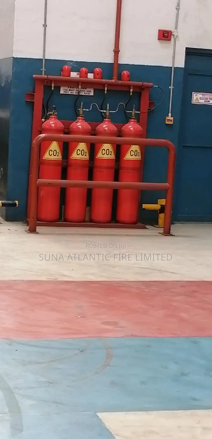 FM200 Cylinder/Installation