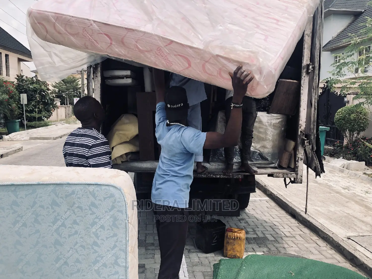Truck for Hire and Logistics