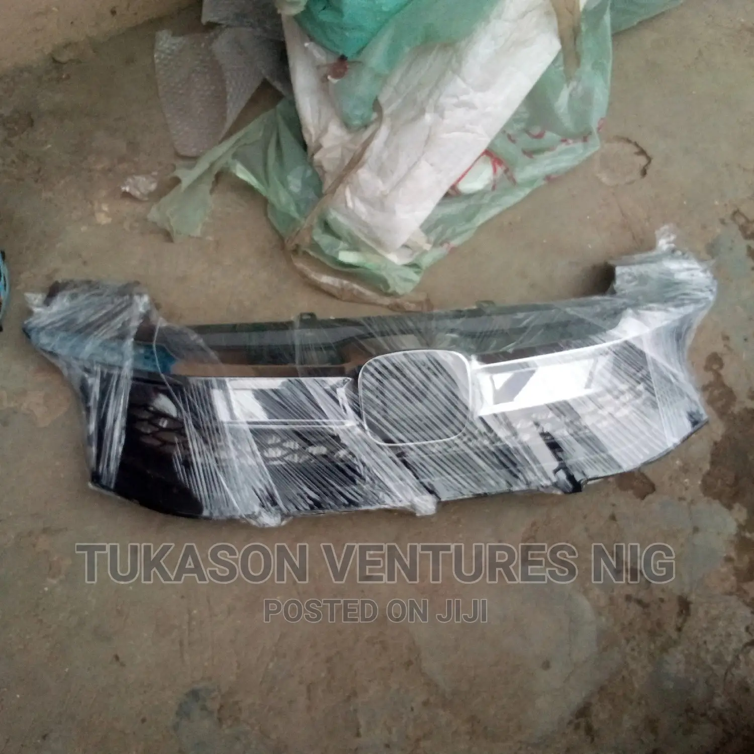 Front Grille 2016 Honda Accord (1) Door