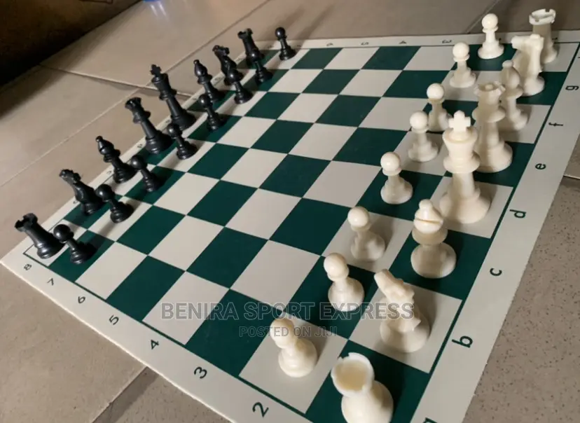 Portable Cup Chess