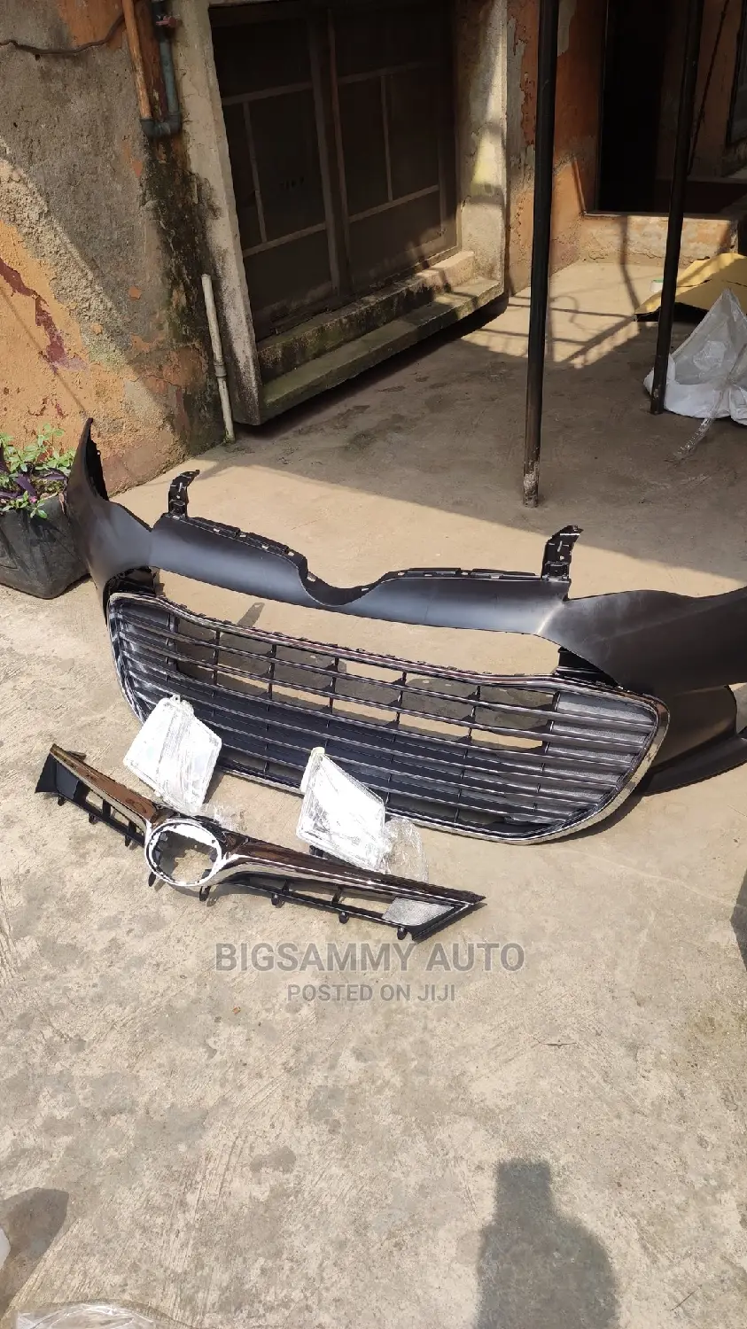 Avalon 2017/2018 Complete Front Bumper. Avalon 2017/2018 Kit