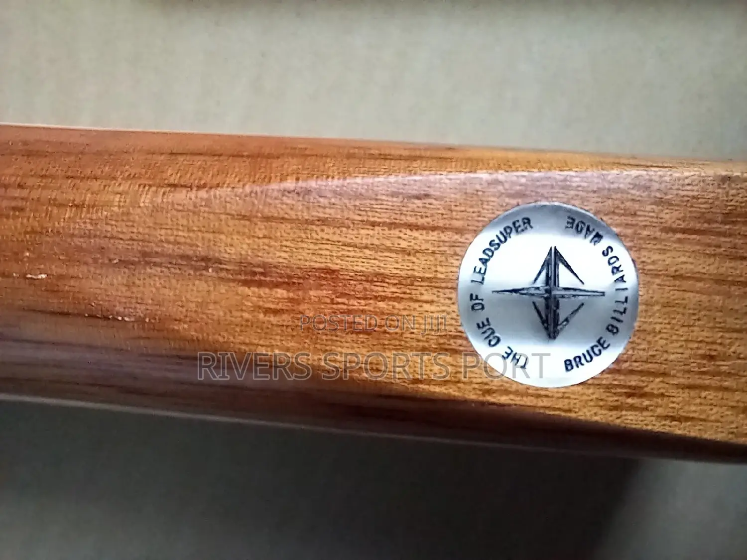 Quality Personal Cue Snooker Stick Billiard With Bag