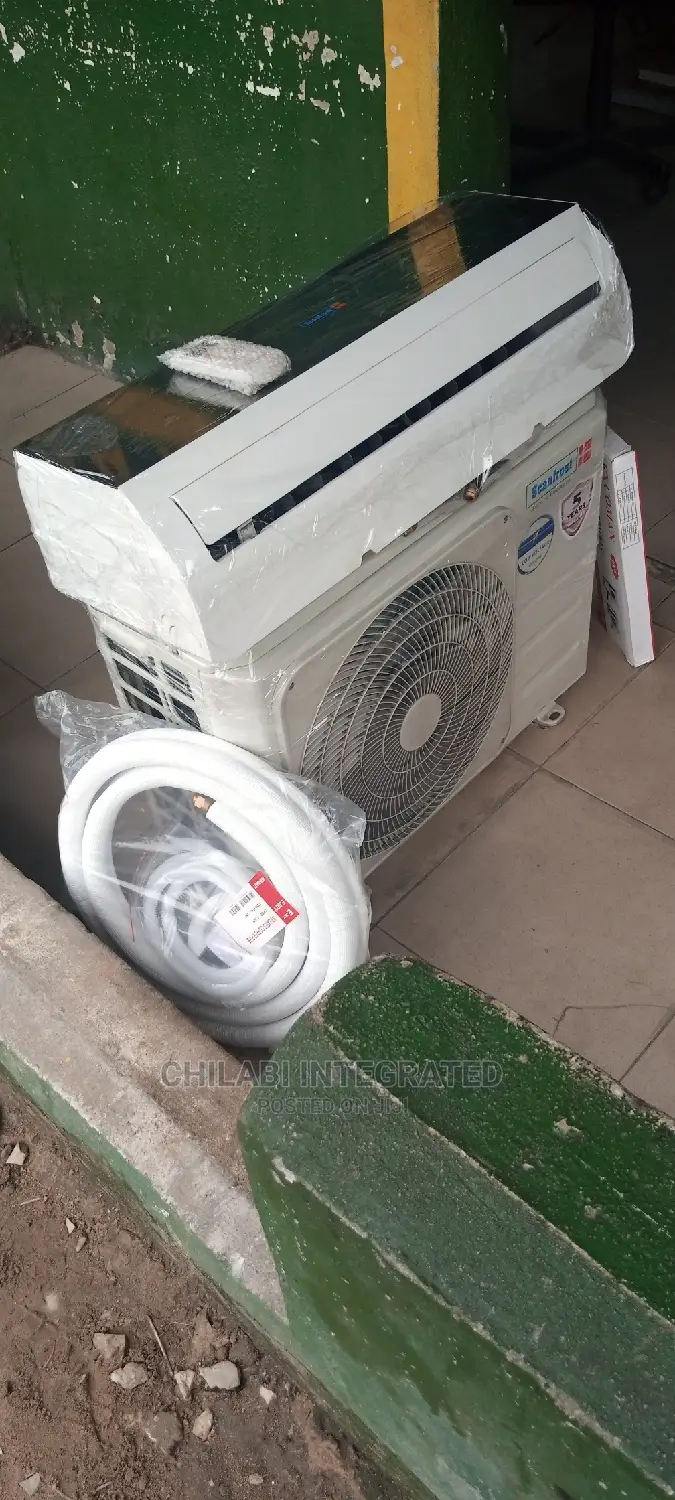 1 Month Old Neat 1.5HP SCANFROST LOW VOLTAGE Air Conditioner