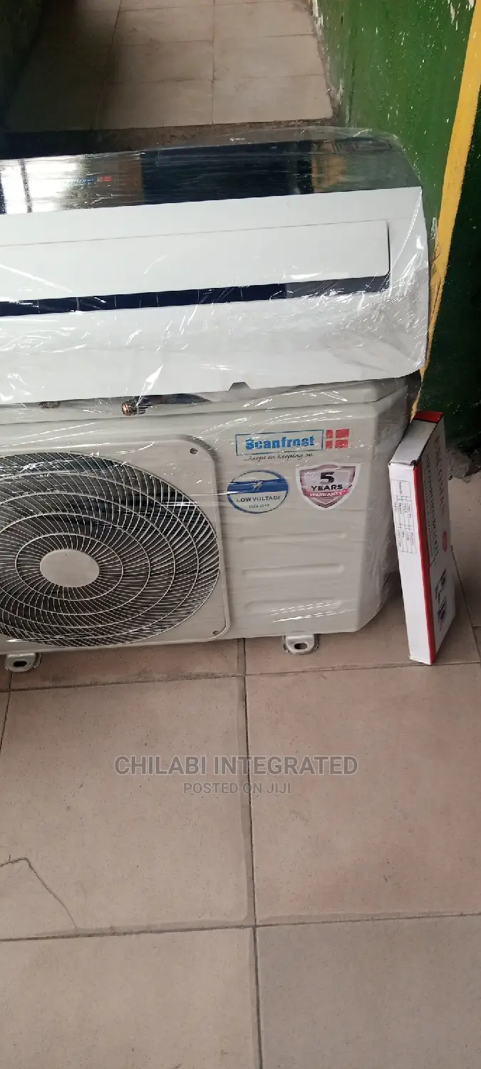 1 Month Old Neat 1.5HP SCANFROST LOW VOLTAGE Air Conditioner