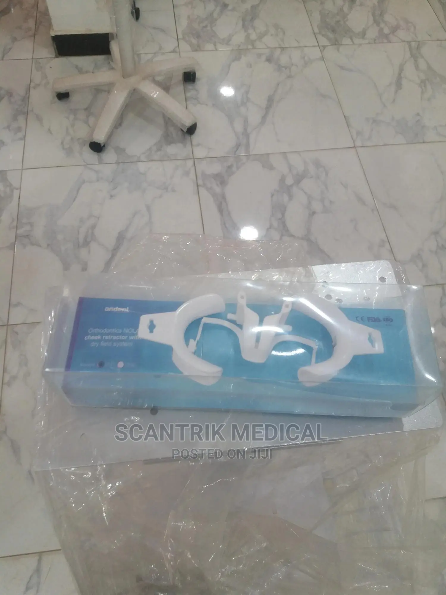 Dental Orthopedic C Type Transparent Tooth Intraoral Lip