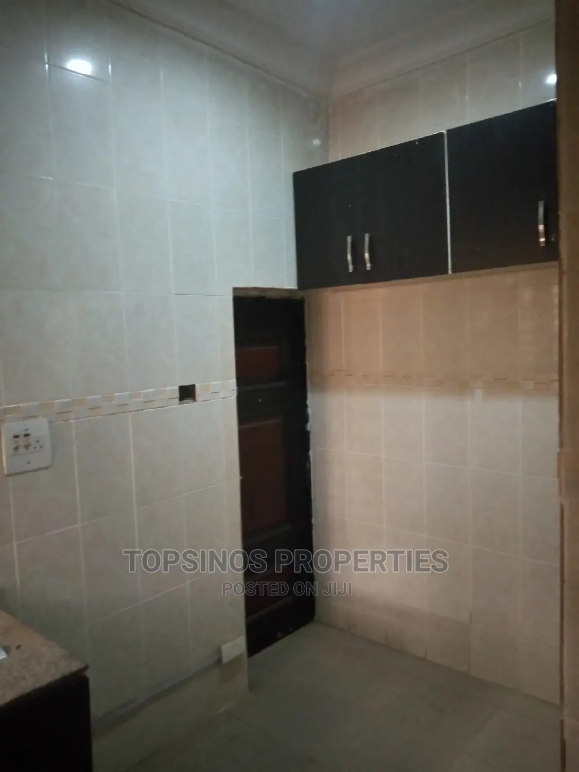 3bdrm Block of Flats in Dawaki for rent