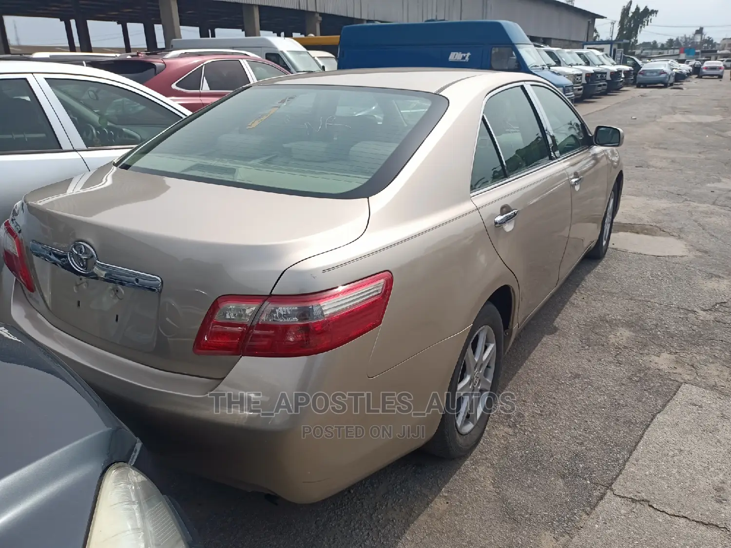 Toyota Camry 2009 Gold
