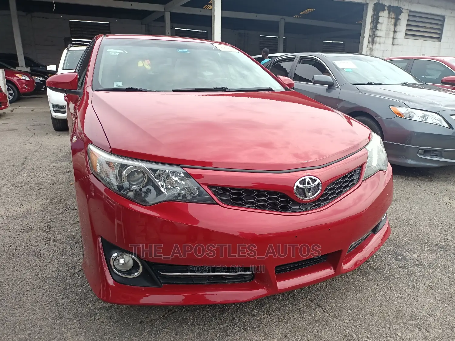 Toyota Camry SE 4dr Sedan (2.5L 4cyl 6A) 2012 Red