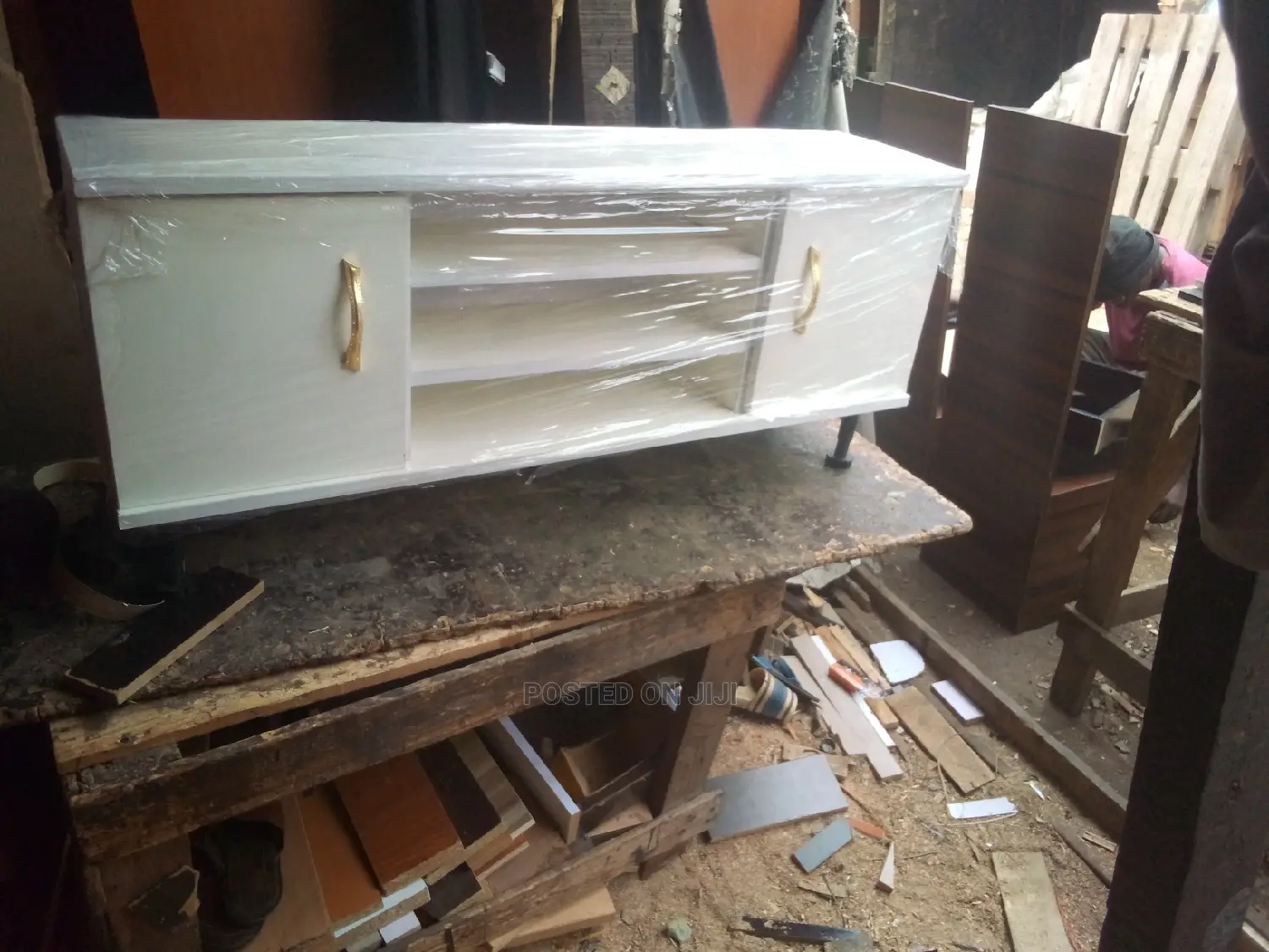 4 Ft Tv Stand Available on Ground