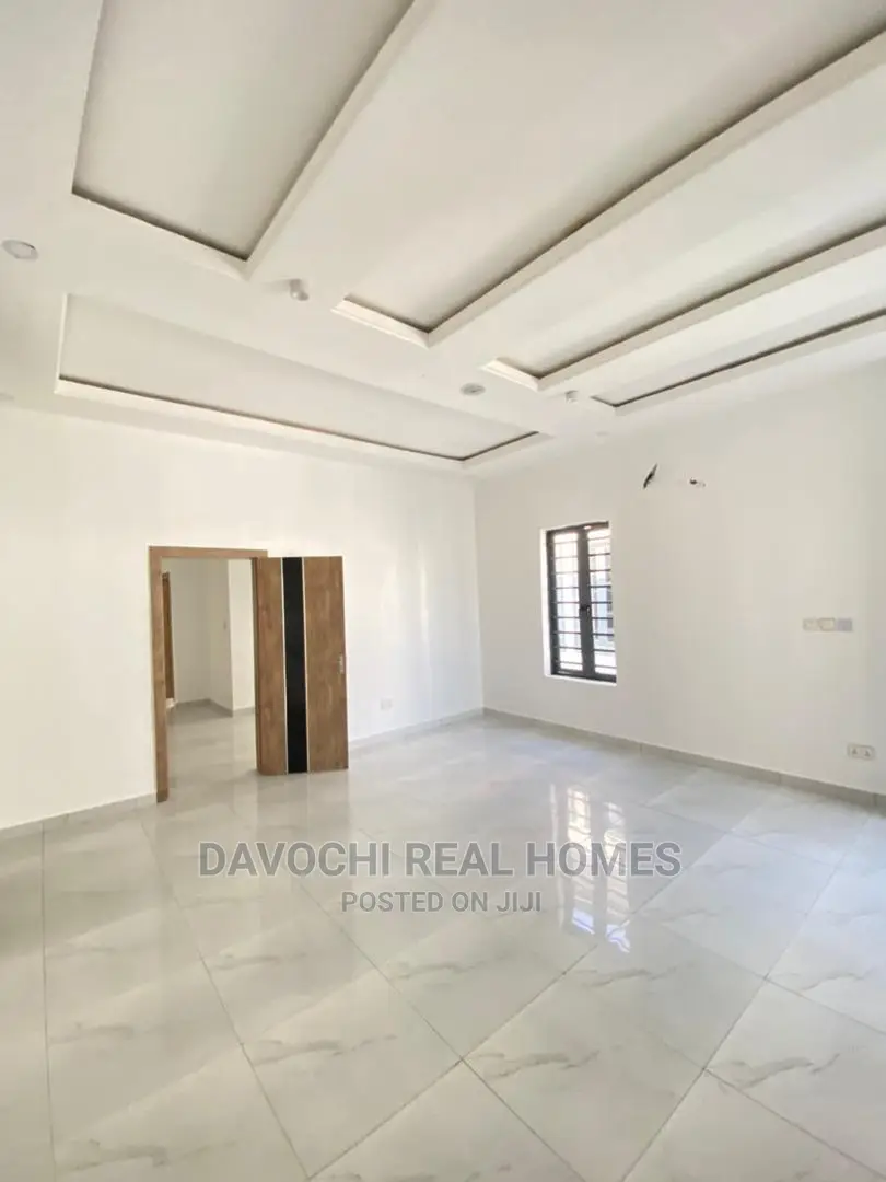 4bdrm Duplex in By Chevron Second for rent