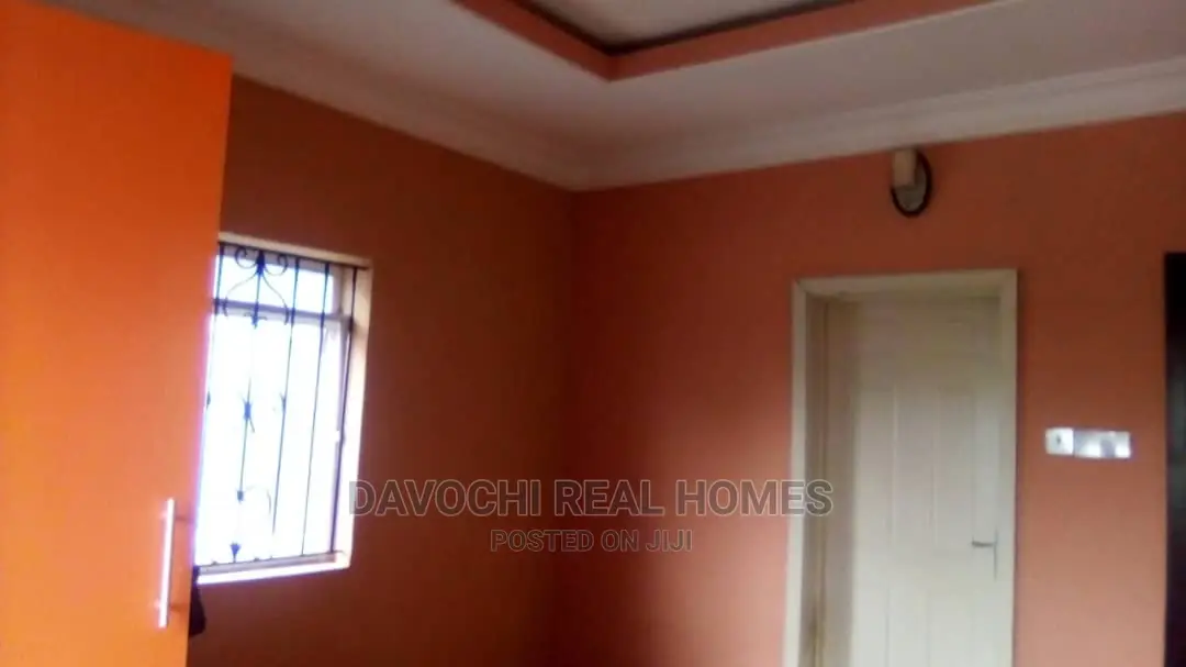 7bdrm Duplex in Diamond Estate, Sangotedo for Sale