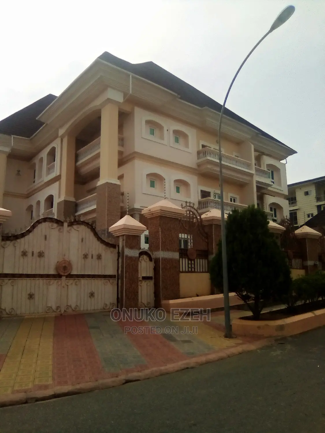 4bdrm Townhouse/Terrace in Gusape Heaven, Guzape District for Sale