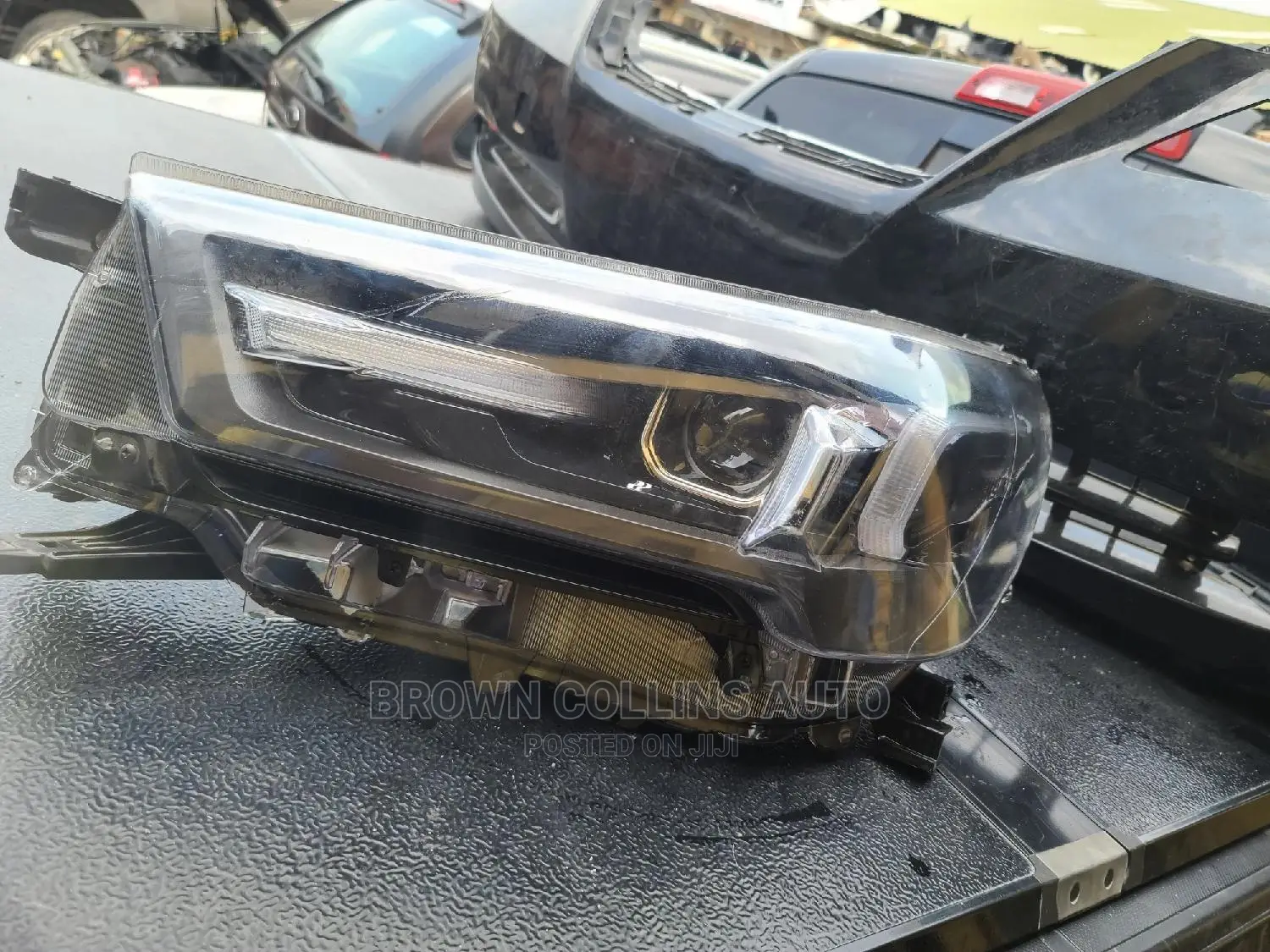 Left Side Headlamp Toyota Hilux 2021