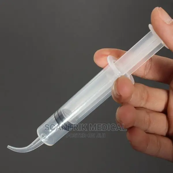 Elbow Syringe Irrigation Syringe Curved Tip Dental